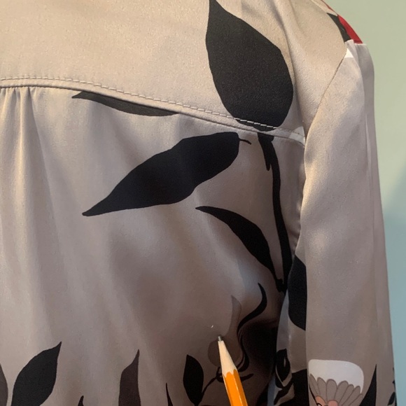 LOFT Lightweight Beige Floral Satin Bomber Jacket Women’s XS Extra Small - Picture 10 of 11